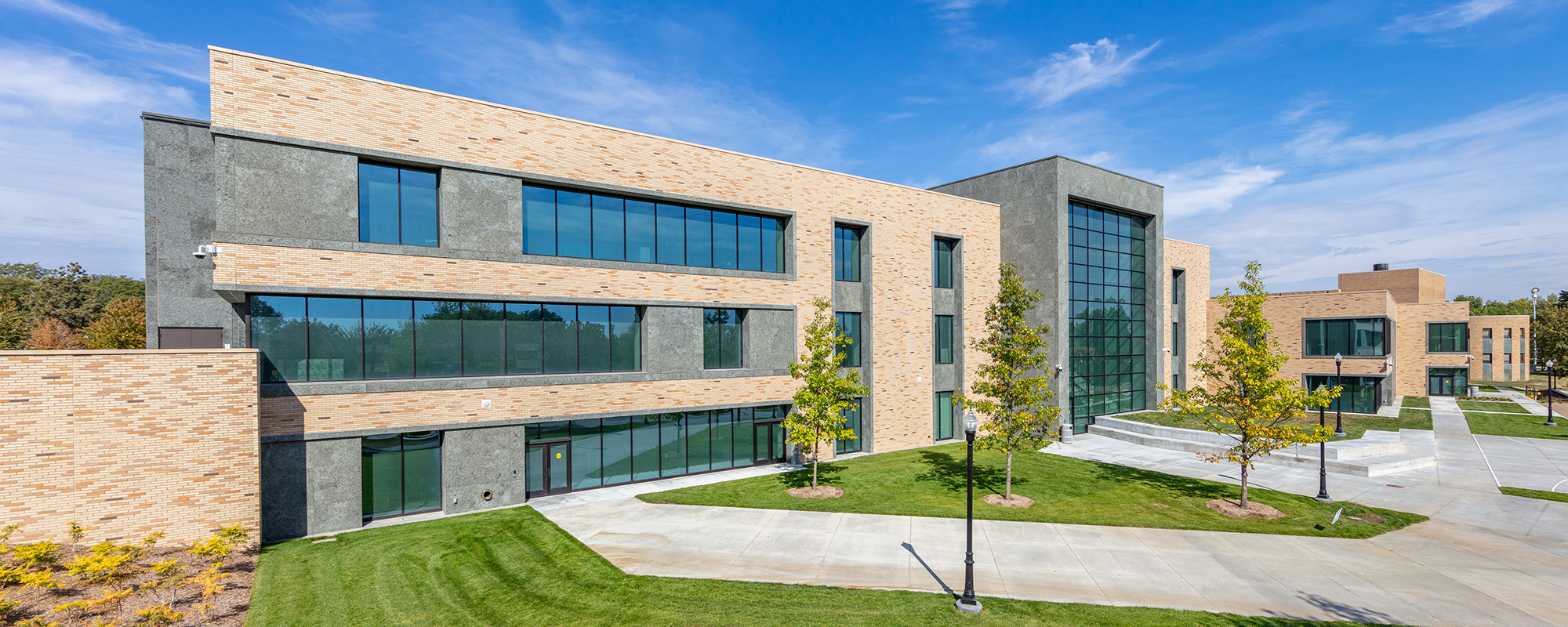How Precast Builds Banner Image 1